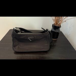 GUESS black shoulder bag purse